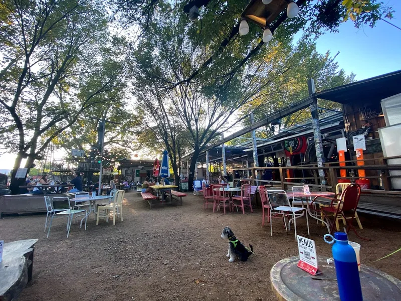 Kid-Friendly restaurants Truck Yard