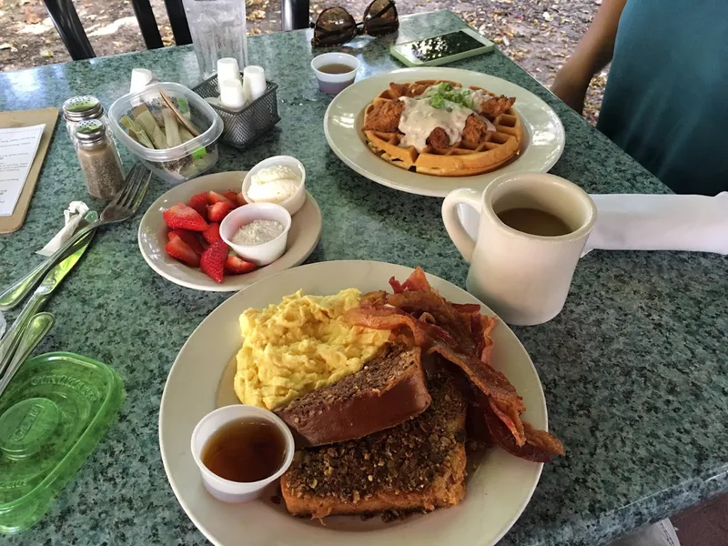 brunch Dream Cafe in Uptown