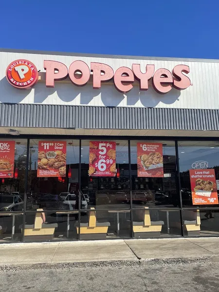 late night restaurants Popeyes Louisiana Kitchen