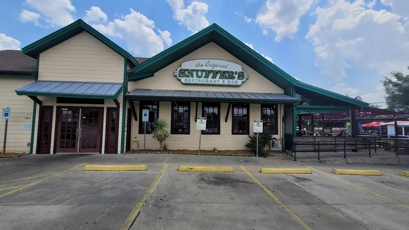 late night restaurants Snuffer's Restaurant & Bar