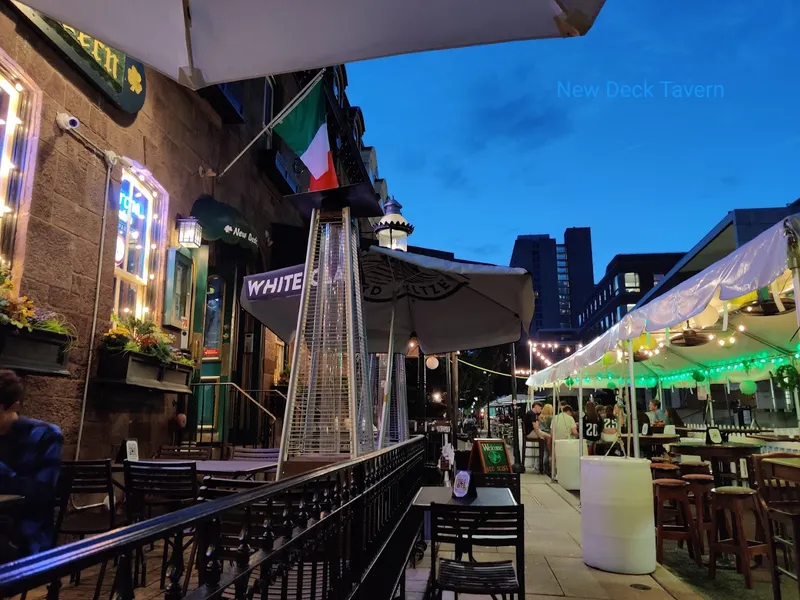 outdoor dining New Deck Tavern