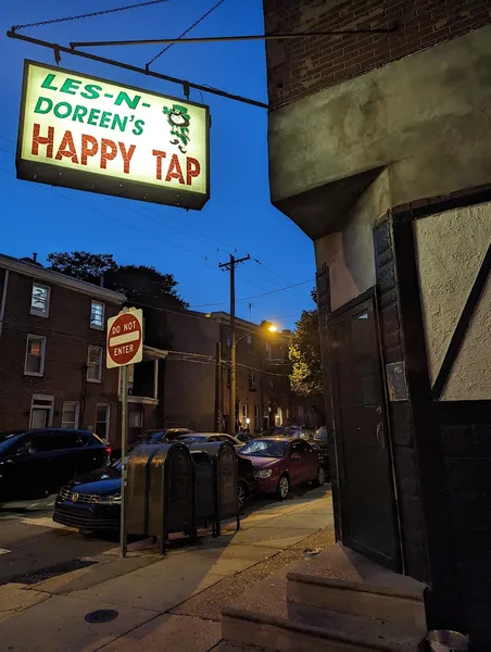 chicken tenders Les & Doreen's Happy Tap