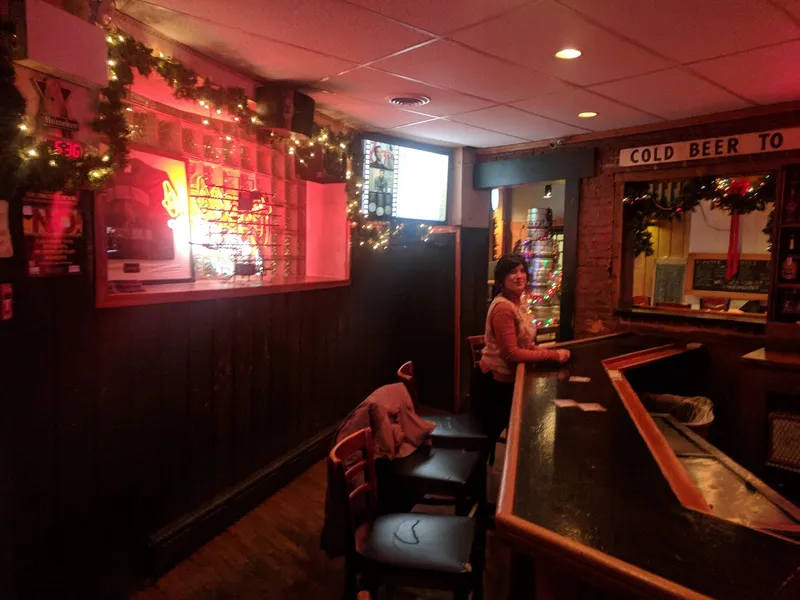 themed bars Starboard Side Tavern