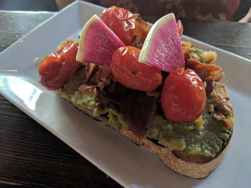 avocado toast Winnie's Manayunk