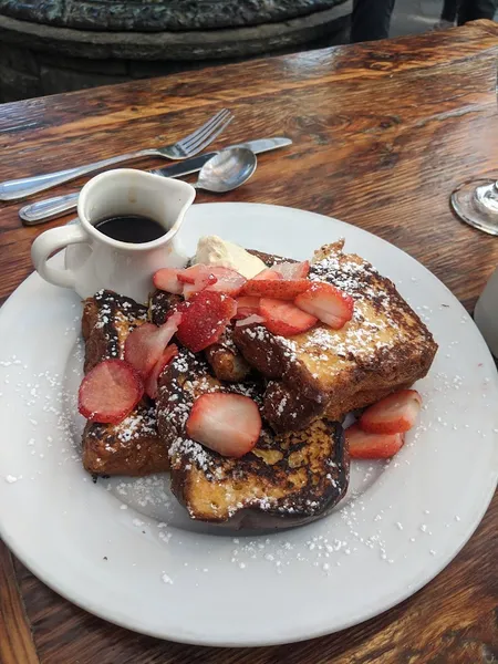 brownies Cake in Chestnut Hill