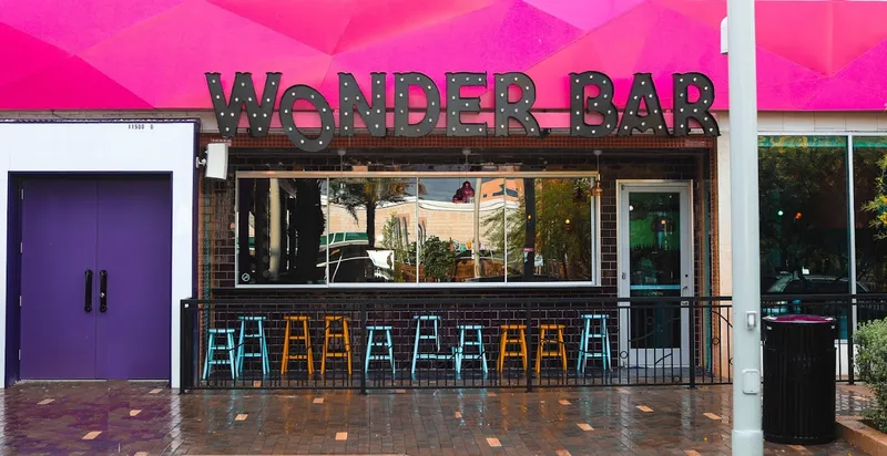 bars Wonder Bar