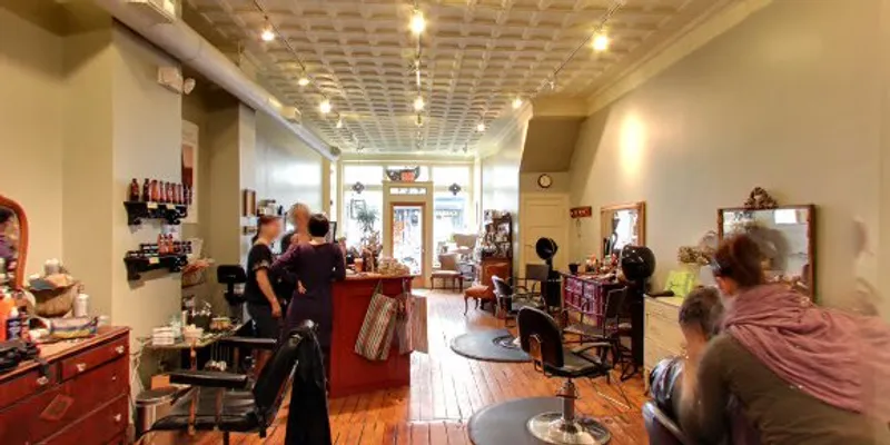 hair salons Juju Salon & Organics