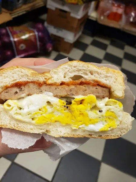 egg sandwich Museum Deli