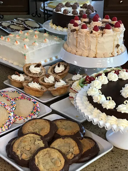 shops for birthday cupcakes Southern Dessert Plate