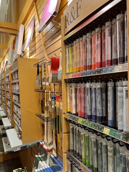 arts and craft stores Lookout Hill: Yarn and Art Supplies