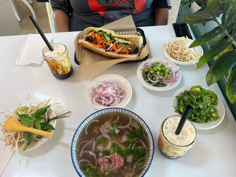 vietnamese restaurants Sip Pho