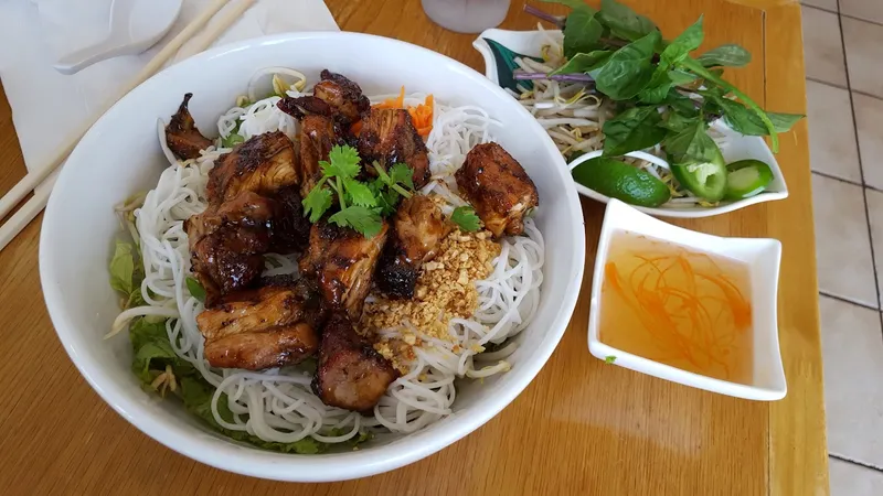 vietnamese restaurants Pho Van