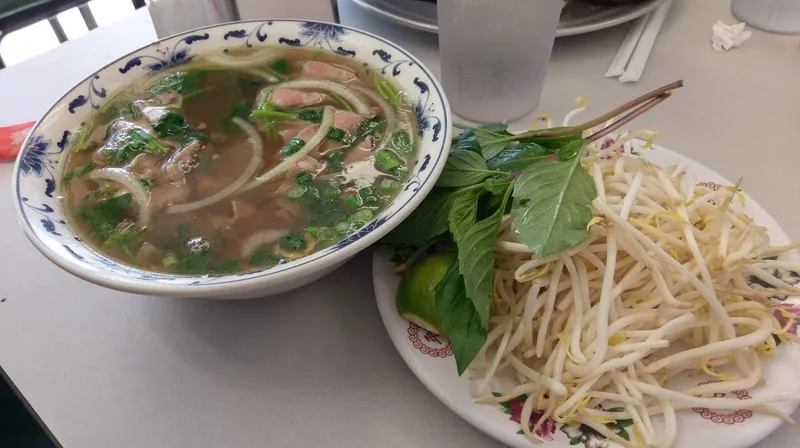 vietnamese restaurants Pho Nam Restaurant