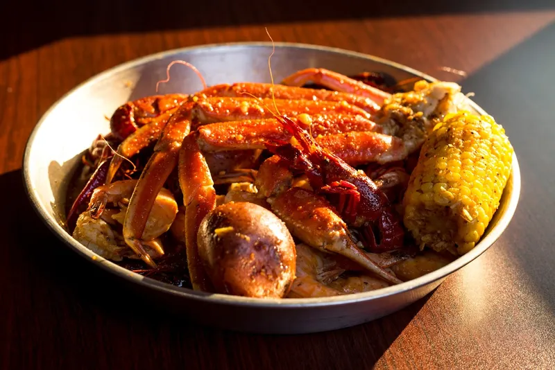 Seafood restaurants The Juicy Crab - Westside