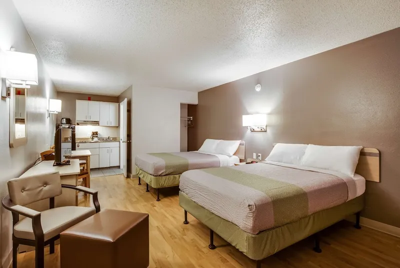 pet friendly hotels Studio 6 Jacksonville, FL - Baymeadows