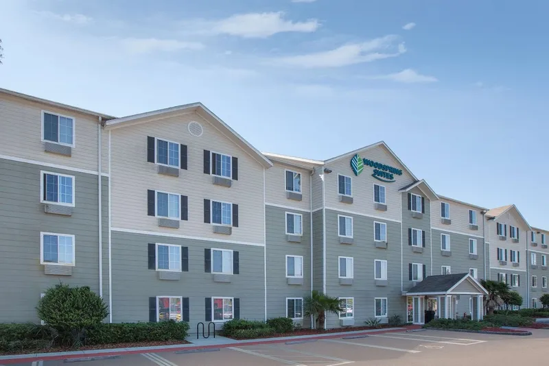 pet friendly hotels WoodSpring Suites Jacksonville Beach Blvd.