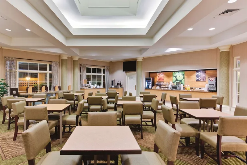 pet friendly hotels La Quinta Inn & Suites by Wyndham Jacksonville Butler Blvd