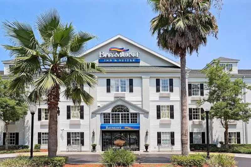 pet friendly hotels Baymont by Wyndham Jacksonville/Butler Blvd