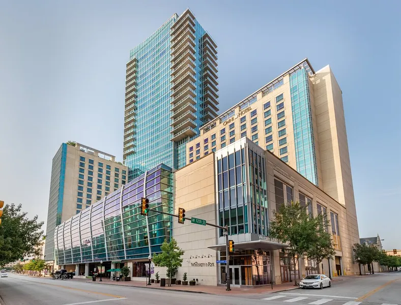 pet friendly hotels Omni Fort Worth Hotel