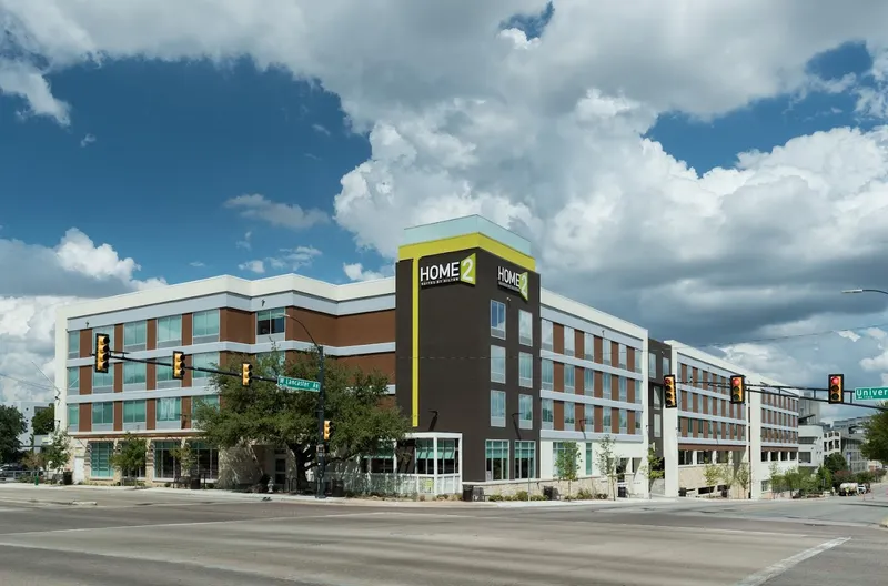 pet friendly hotels Home2 Suites by Hilton Fort Worth Cultural District