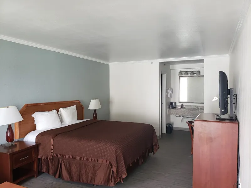 pet friendly hotels Stay Express Inn Fort Worth