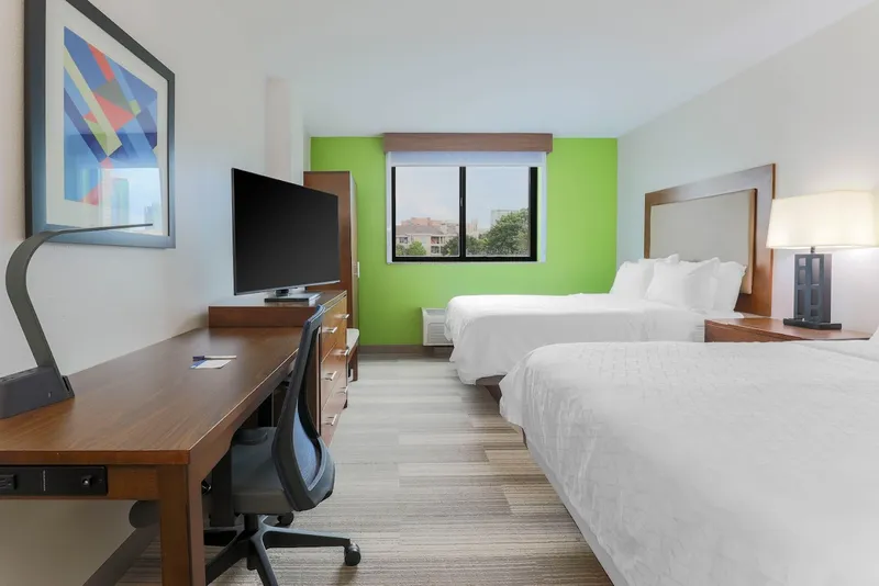 pet friendly hotels Holiday Inn Express & Suites Fort Worth Downtown, an IHG Hotel