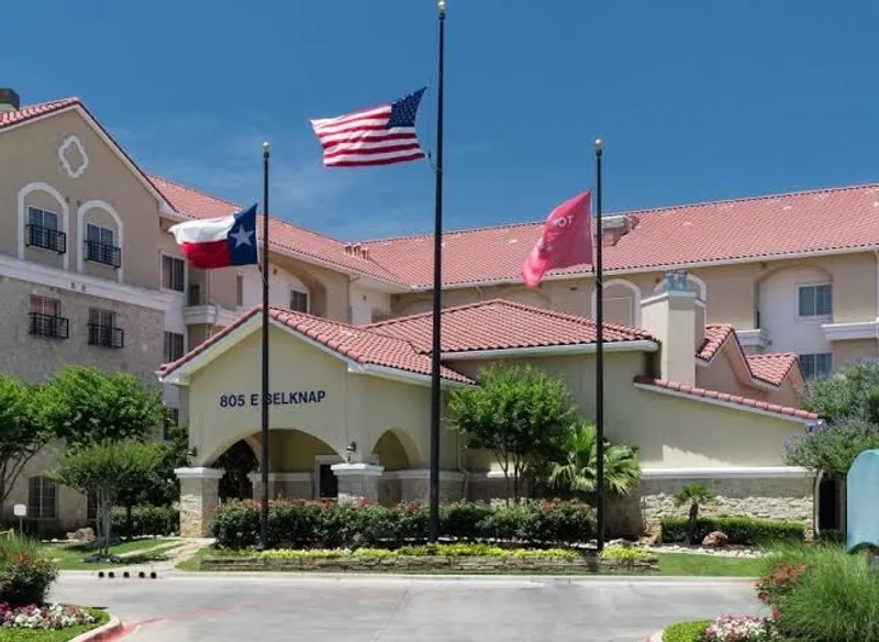 pet friendly hotels TownePlace Suites Fort Worth Downtown