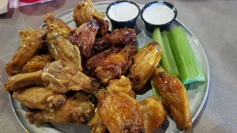 Wings restaurants Pluckers Wing Bar