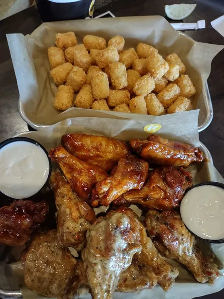 Wings restaurants Buffalo Wild Wings