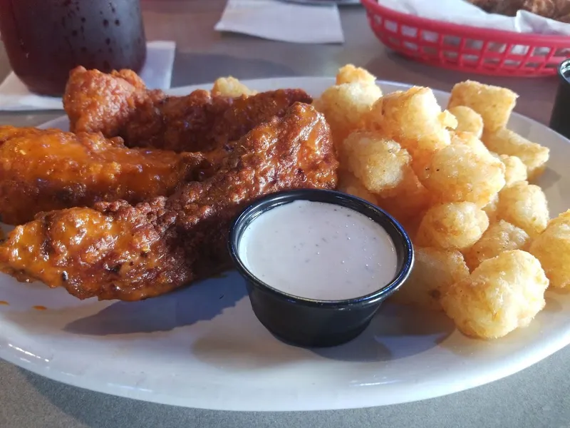 Wings restaurants Pluckers Wing Bar