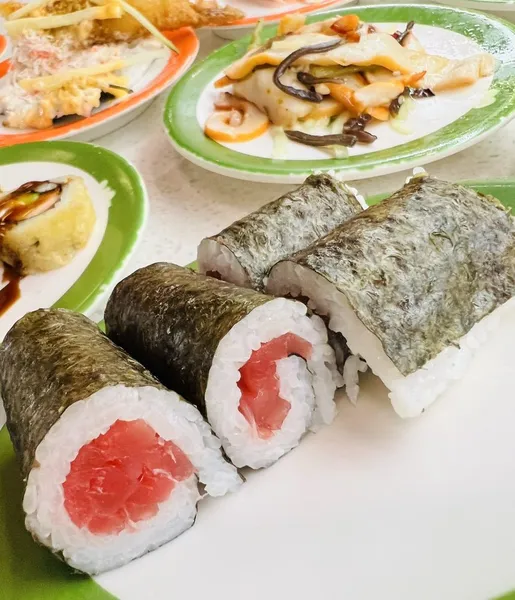 sushi restaurants Akarii Revolving Sushi