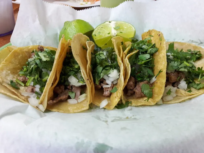 Tacos restaurants Tres Betos Taqueria in Diamond Hill