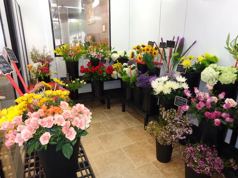 florist La Fleur Fresh Flower Market