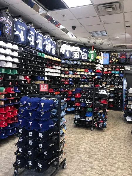 hat stores Lids