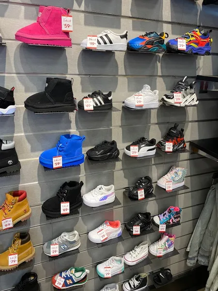 sneaker stores DTLR