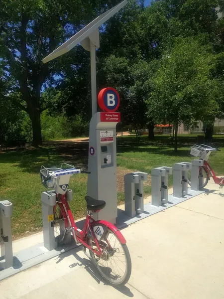 bike rentals ATX MetroBike Station