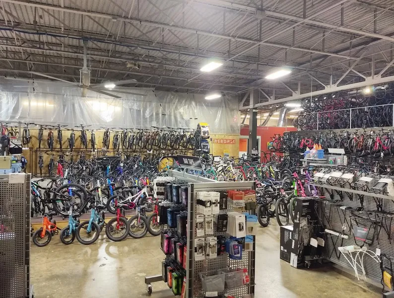 bike rentals Trek Bicycle Lamar