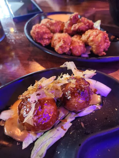 takoyaki Revolving Sushi