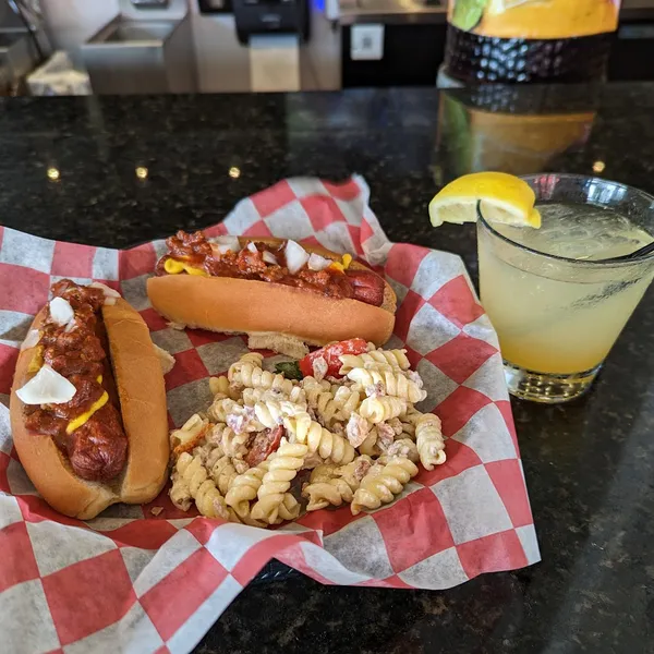 hot dog Top Dawg Tavern - Jacksonville (Bartram Park)