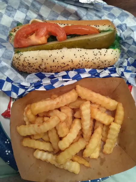 hot dog Wrigleyville South Dogs & Beef