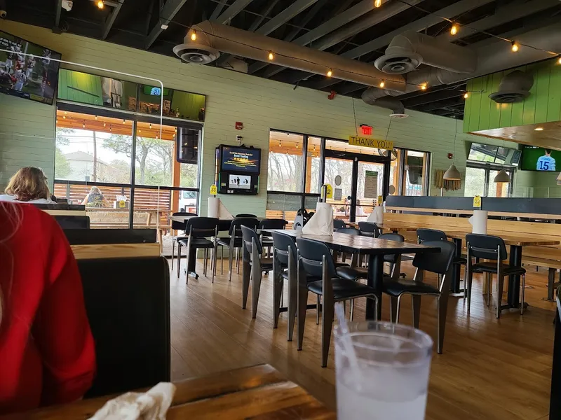 Kid-Friendly restaurants Hopdoddy Burger Bar