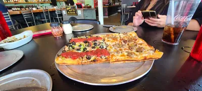 Best of 11 pizza places in East Cesar Chavez Austin