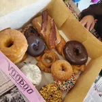 Top 14 donuts shop in Austin