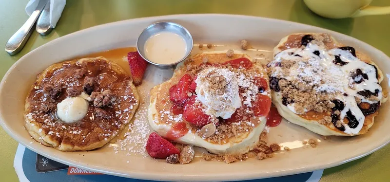 Pancakes Snooze, an A.M. Eatery