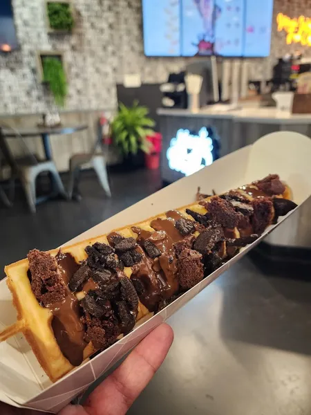 Desserts Magic Waffle