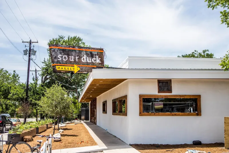 Kid-Friendly restaurants Sour Duck Market