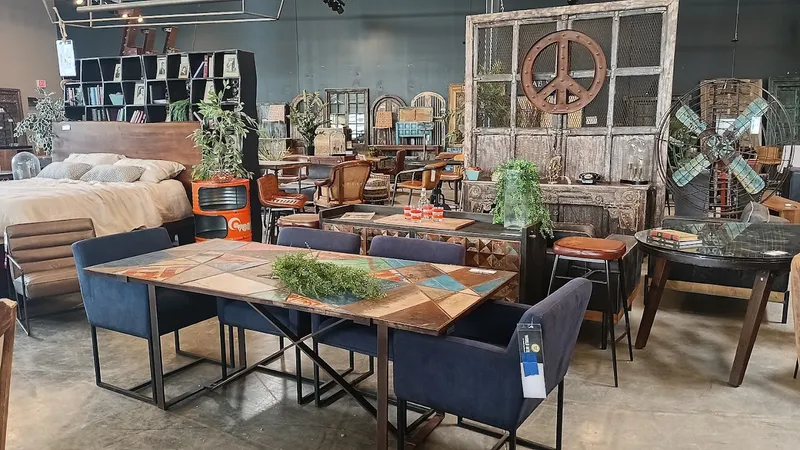 home decor stores Uptown Modern