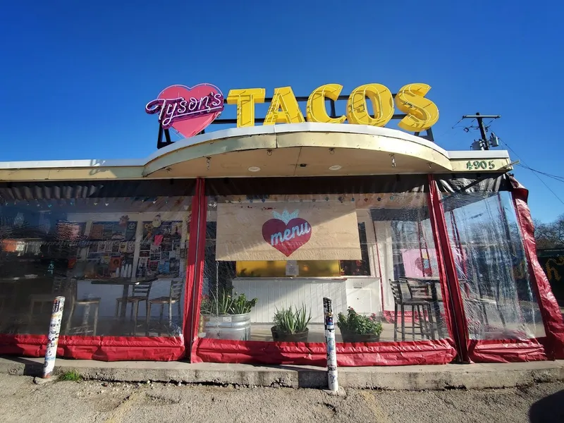 late night restaurants Tyson's Tacos in North Loop