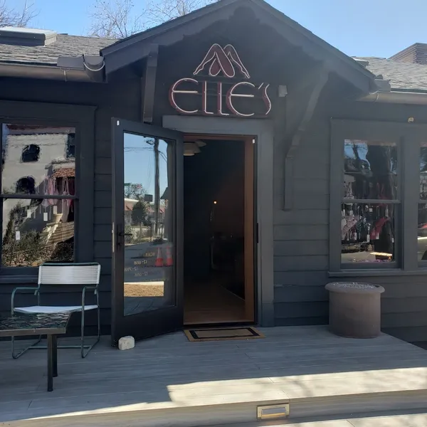 lingerie shops Elle's Austin