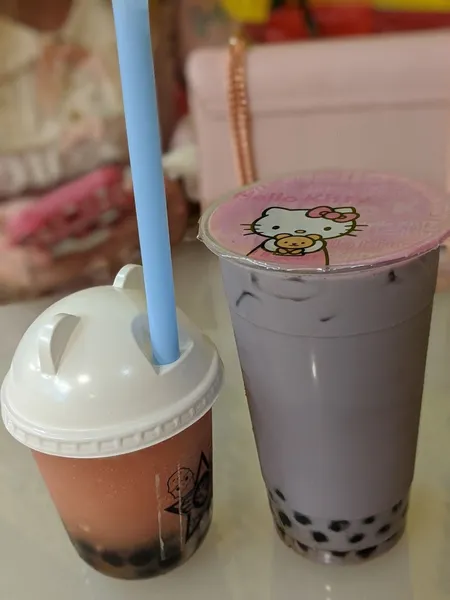 bubble tea OMG CAFE & Tea